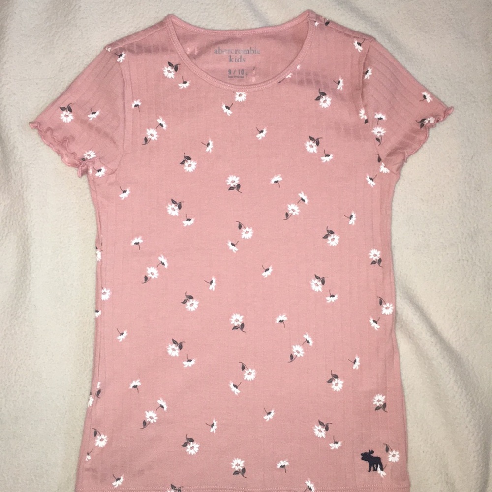 Pink daisy shirt